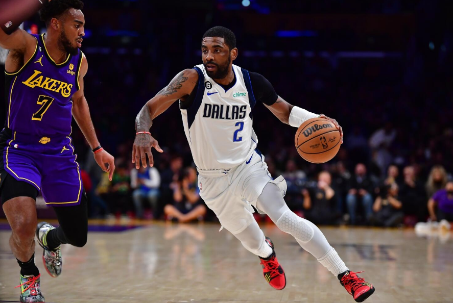  欧文单挑能力尽显独行侠客场击败快船